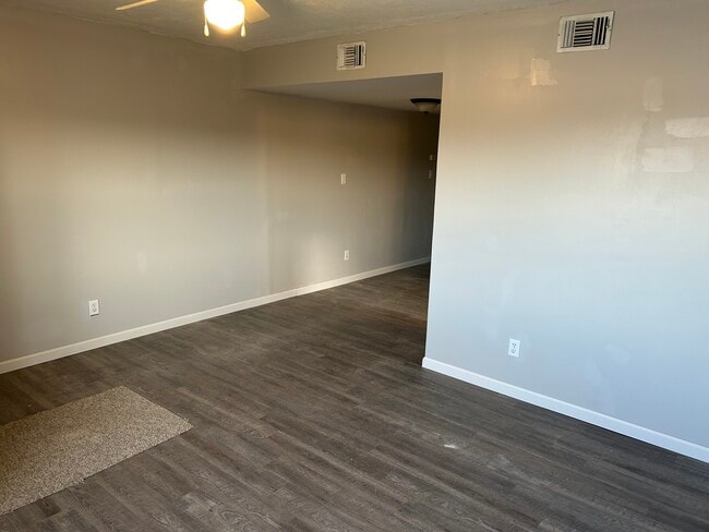 Photo - 1722 E North St Unidad B