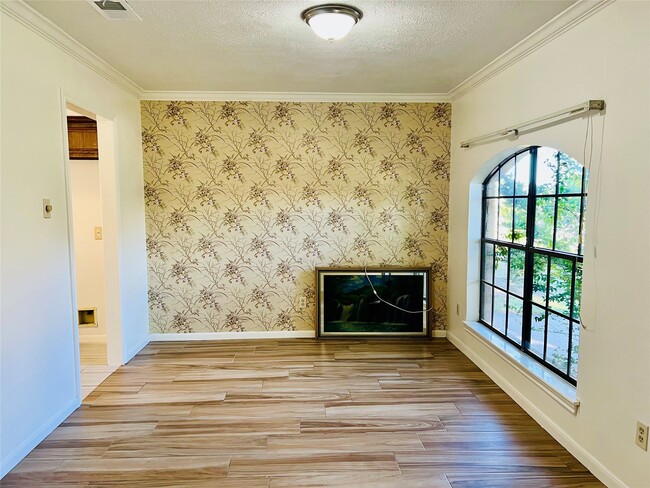 Photo - 14734 Charlmont Dr