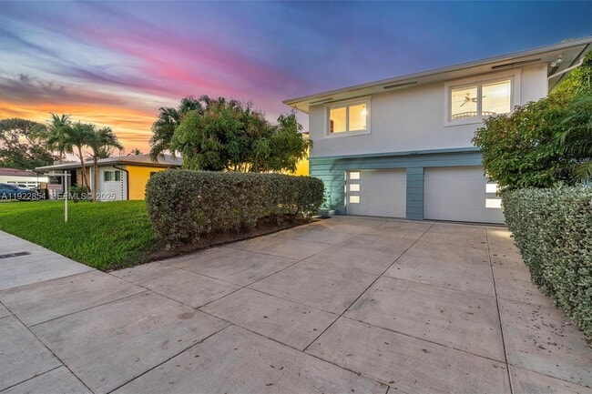 Photo - 1361 NE 104th St