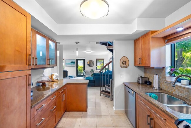 Photo - 801 NE 18th Ave