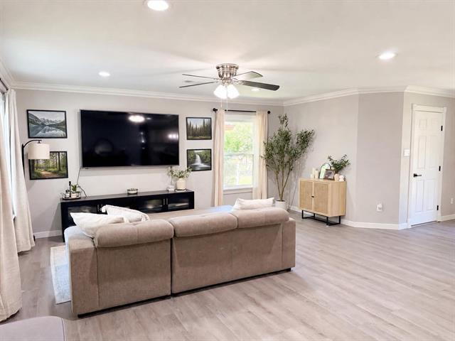 Photo - 2227 Cambridge Dr