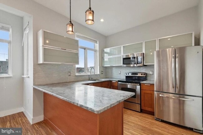 Photo - 808 N 4th St Apartment Unit 2