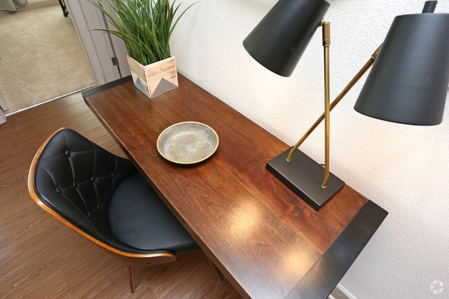 1BR, 1BA - 769 SF