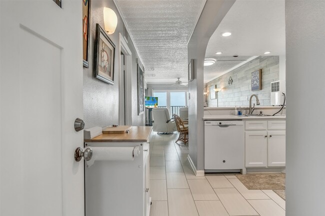 Photo - 7310 Seawall Blvd Unit 605