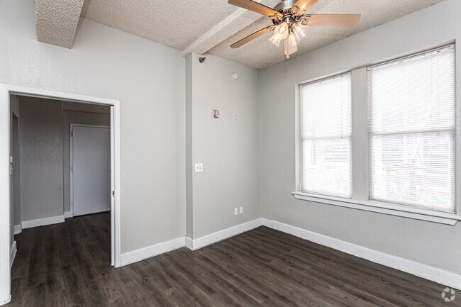 1HAB, 1BA - 425SF habitación - Robert E. Lee