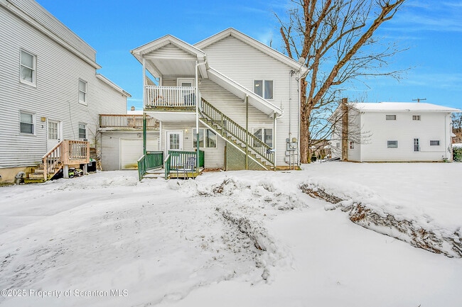 Photo - 108 E Market St