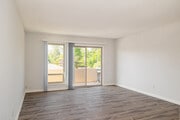 2BR, 1BA - 1,034SF