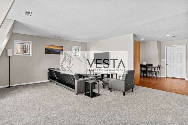 Photo - 588 Ray Hill Rd Unit D