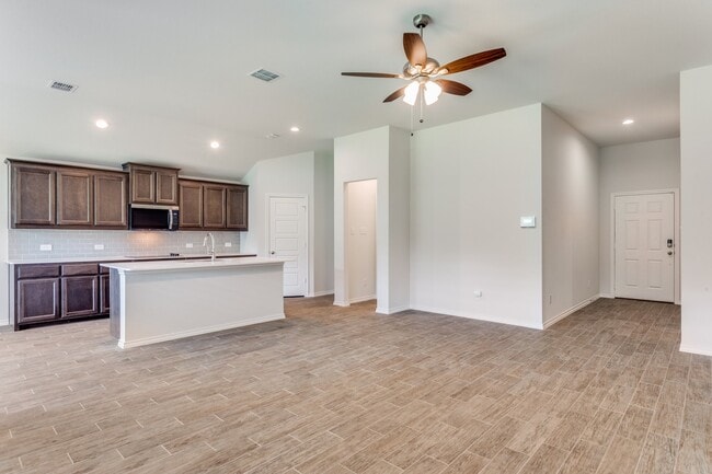 Photo - 2629 Streamside Dr