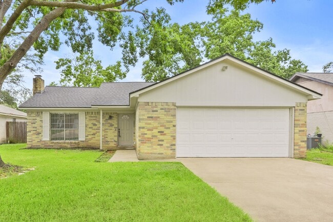 Building Photo - Charming Classic with a Big Backyard Rental