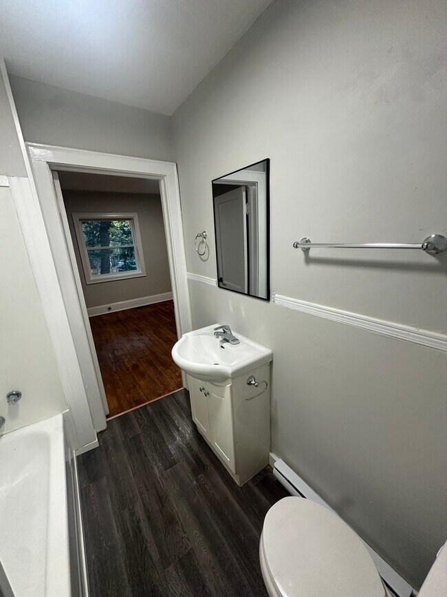 Photo - 36 A Victoria St Unit 2