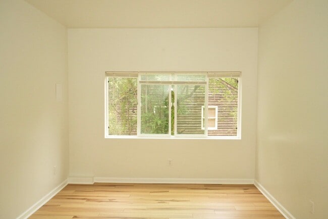 Photo - 4 Rockbrook Dr Unit Basement