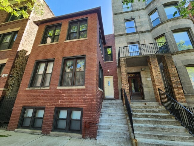 Building Photo - 5311 S Maryland Ave Unit Apt 2