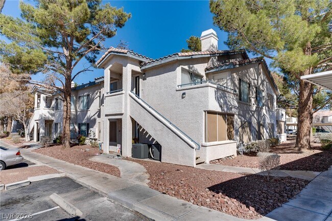 Photo - 5150 Mandalay Springs Dr Unit 203