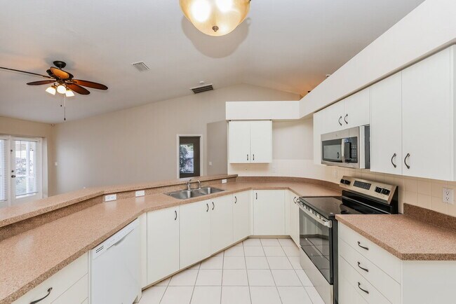 Photo - 19515 Lake Osceola Ln