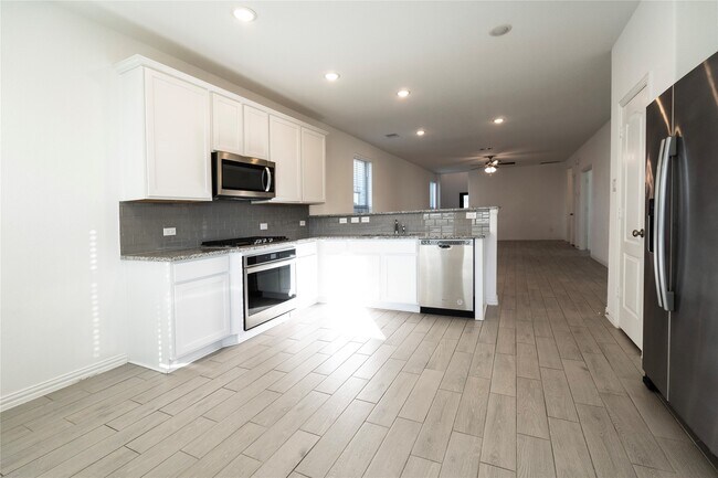 Building Photo - 8014 Chukka Dr