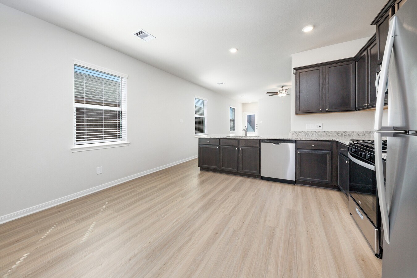 Photo - 15479 Maple Ter Dr