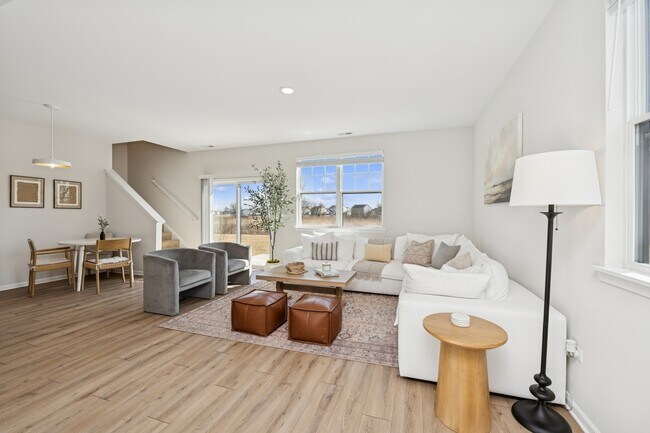 Photo - 271 Barrett Dr