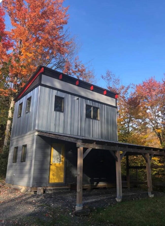 Building Photo - 127 Wood Rd