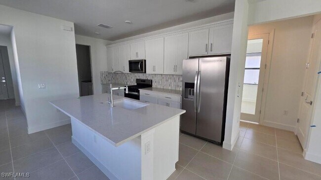 Photo - 20254 Hartford Blvd