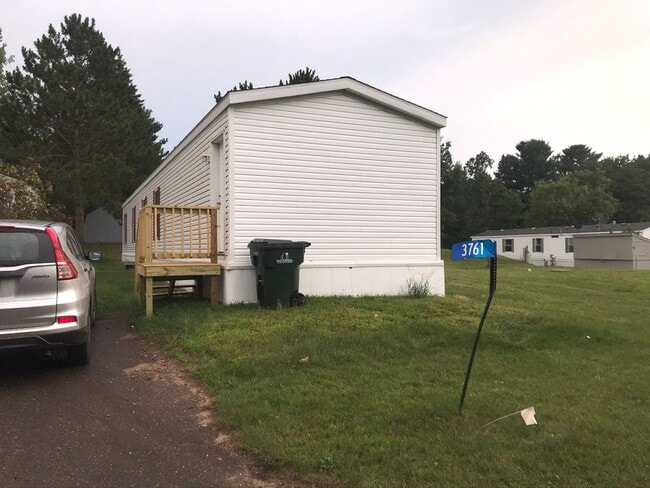 Building Photo - 3 Bedrooms, 2 Bathrooms in Pequot Terrace Trailer Park, Pequot Lakes, MN Unit Lot B07