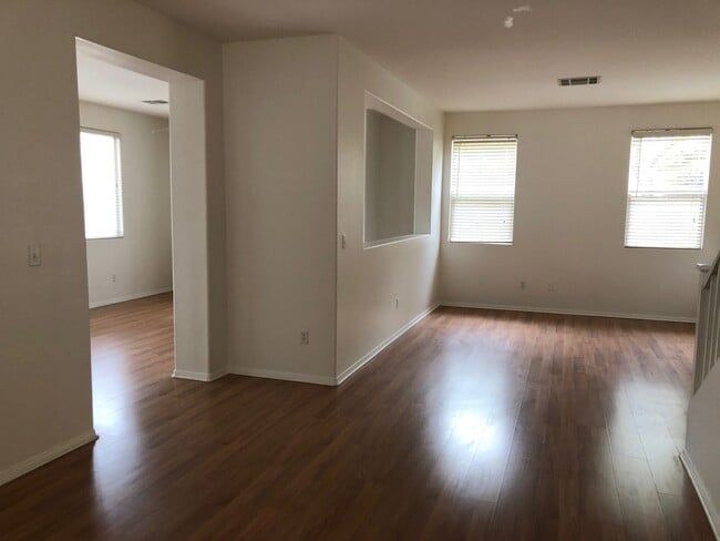 Photo - Charming 4 BED/3BATH, Home nestled in this beautiful guard-gated Rhodes Ranch Community!