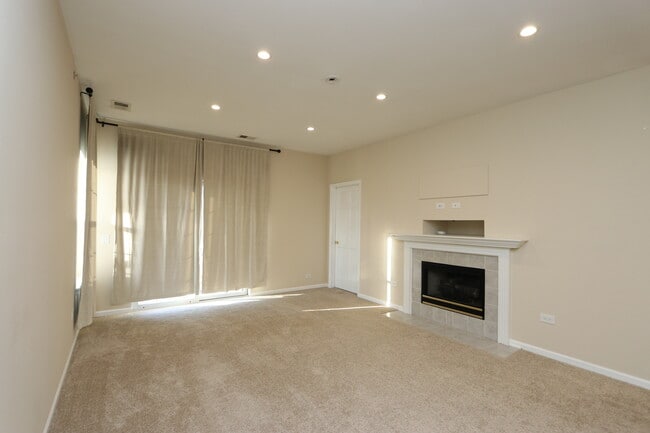 Photo - 3333 Stratford Ct Unit 3E