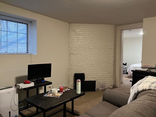 Edgecliff Apartments