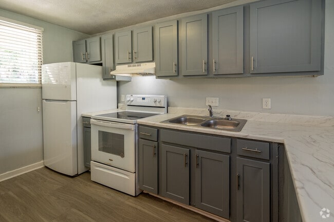 3BR, 2BA - 1,358SF-Kitchen