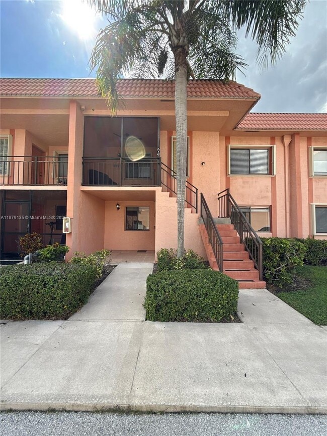 Building Photo - 227 Lakeview Dr Unit 103 Rental