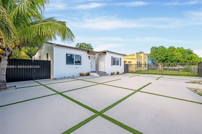 Photo - 911 Sharar Ave Unit 1