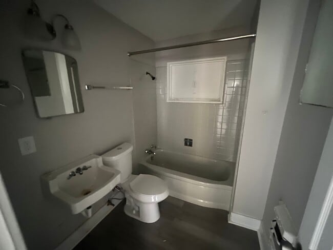 Photo - 207 Stirling St