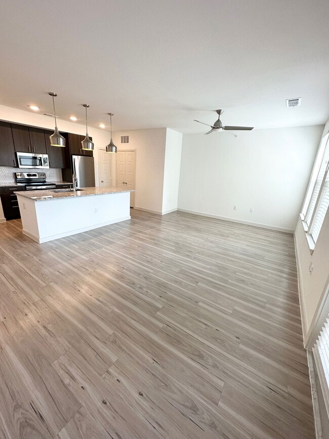 Building Photo - 2209 W Pflugerville Loop Unit 2306