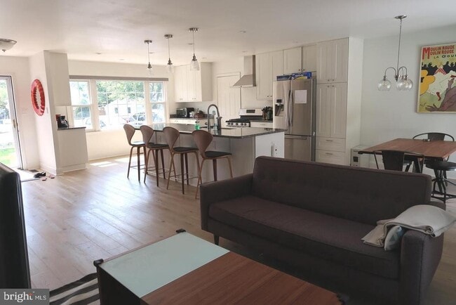 Photo - 9530 Ashbourn Dr