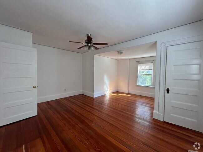 Building Photo - 108 Brooks St Unit 108 Rental