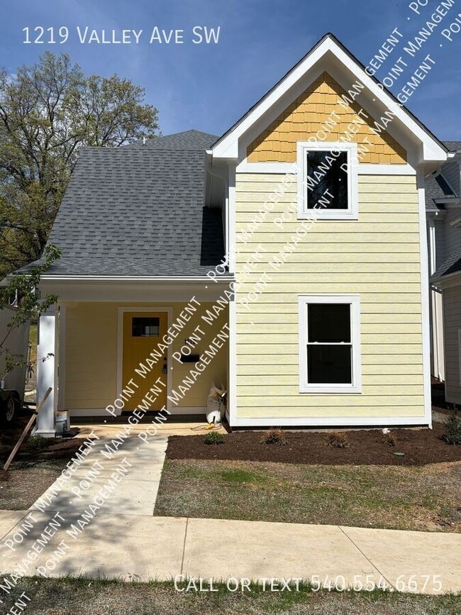 Building Photo - 1219 Valley Ave SW