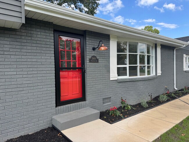 5800 Ponderosa Dr