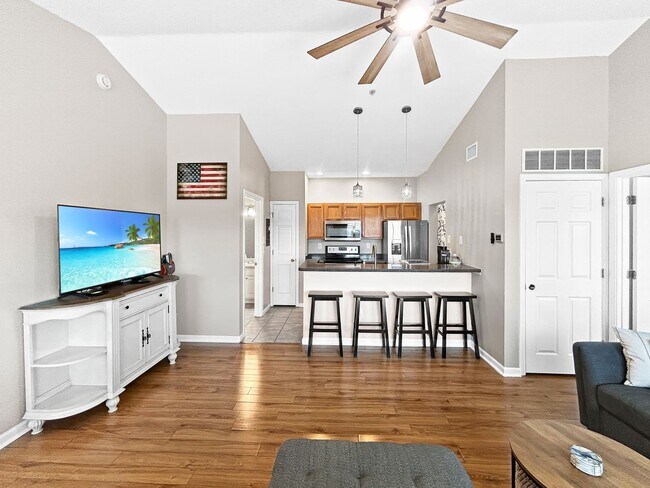 10764 70th Ave N Unit 3306