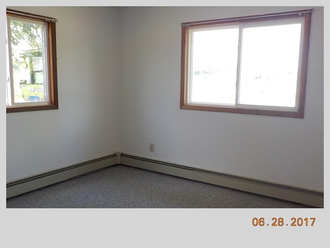 Photo - 1628-1628 W Lincoln Ave Unit 1628