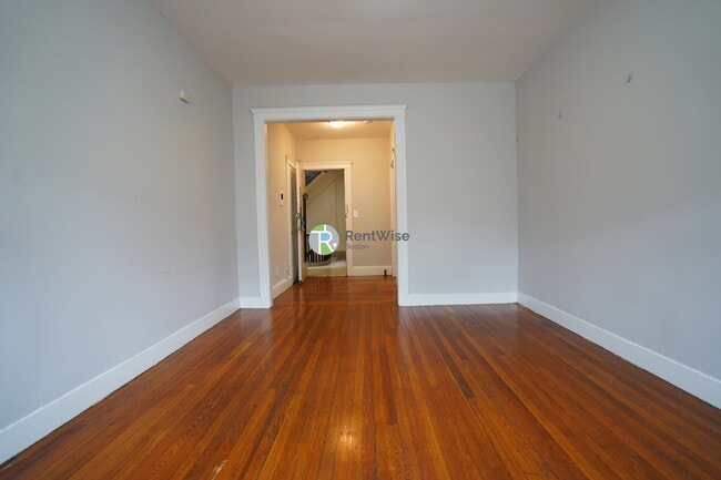 Photo - 47 Linden St Unit 4