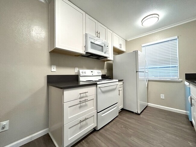 Photo - Beautiful Updated 1 Bedroom 1 Bathroom For Rent in Natomas!