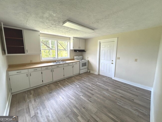 Photo - 2455 Pegasus Parkway