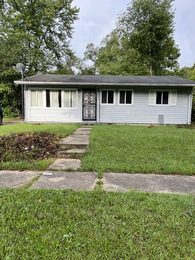 Building Photo - 1591 Azalea Dr Rental