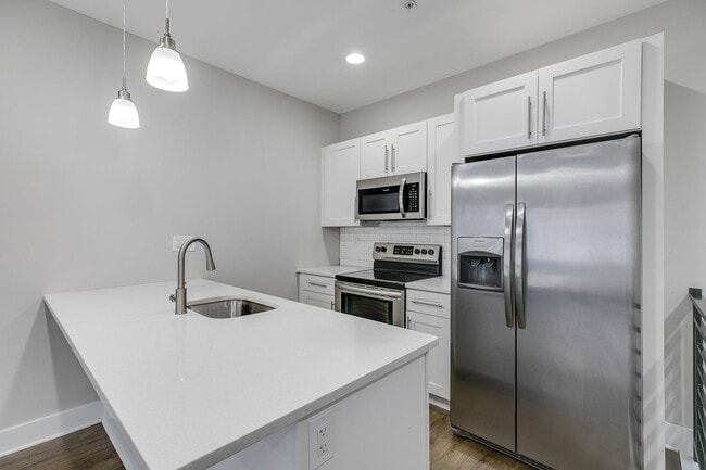 Photo - 2630 Annin St Unit 2