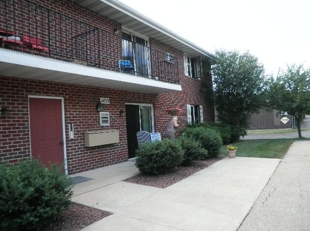 Sunrise Apartments - Sunrise Apartments
