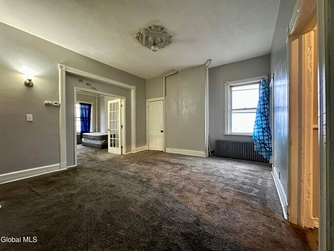 Photo - 71 Watervliet Ave