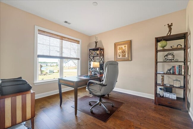 Photo - Beautiful Home in Hilton Head Lakes - Opti...