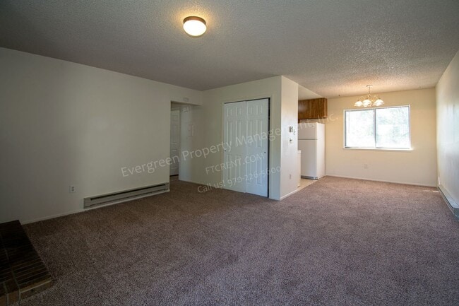 Photo - 3950 Manhattan Ave