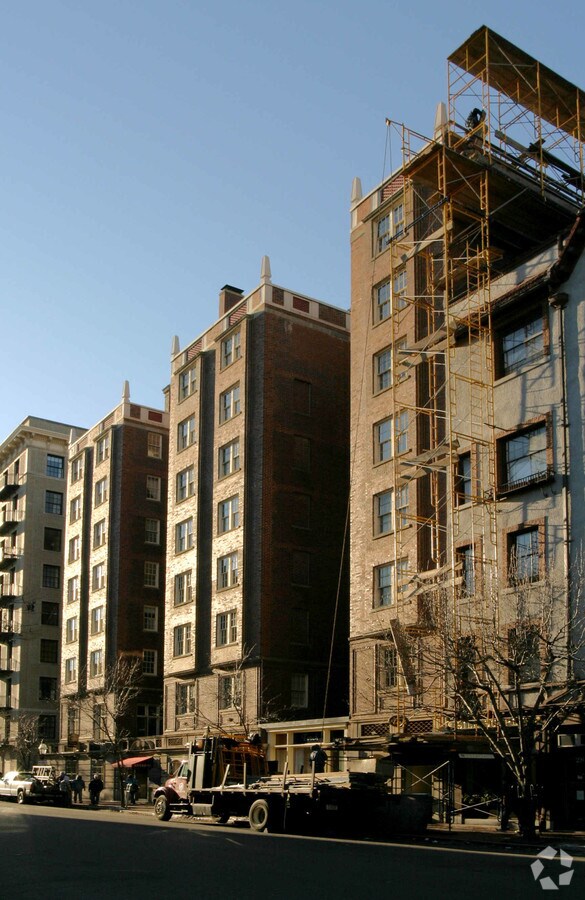 Photo - Lincolnshire Residences