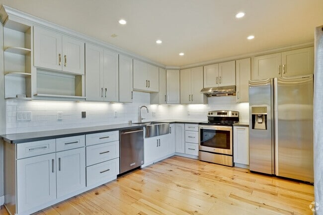 Building Photo - Spacious 3BR 1.5BA townhouse in Mountain View